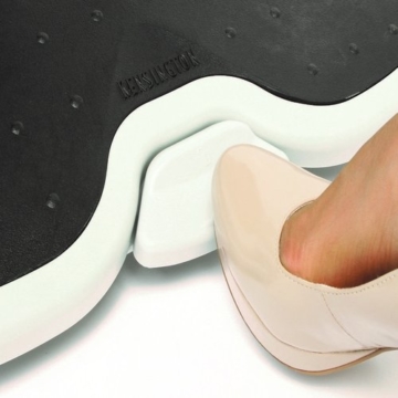 Kensington ergonomische Fußstütze SoleMate Plus für eine verbesserte Körperhaltung, Minderung chronischer Rückenschmerzen und orthopädische Entlastung, schwarz/Grau, 56146 - 12